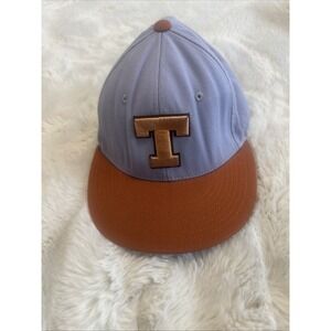 Zephyr 32/5 fitted hat‎ featuring a bold embroidered "T" logo on the front